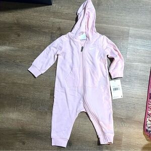 NEW NWT Nike Light Pink Foam Hooded ZipUp Onesie Size 9 Months Baby Girl Infant